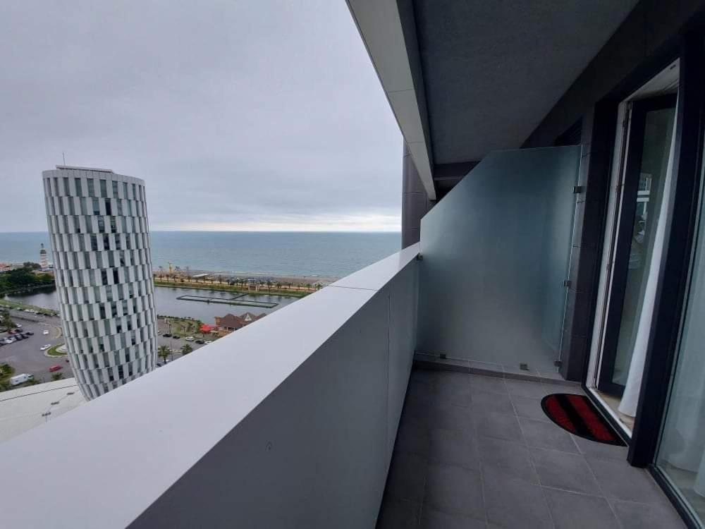 Batumi Sea Side Apartment Exterior photo